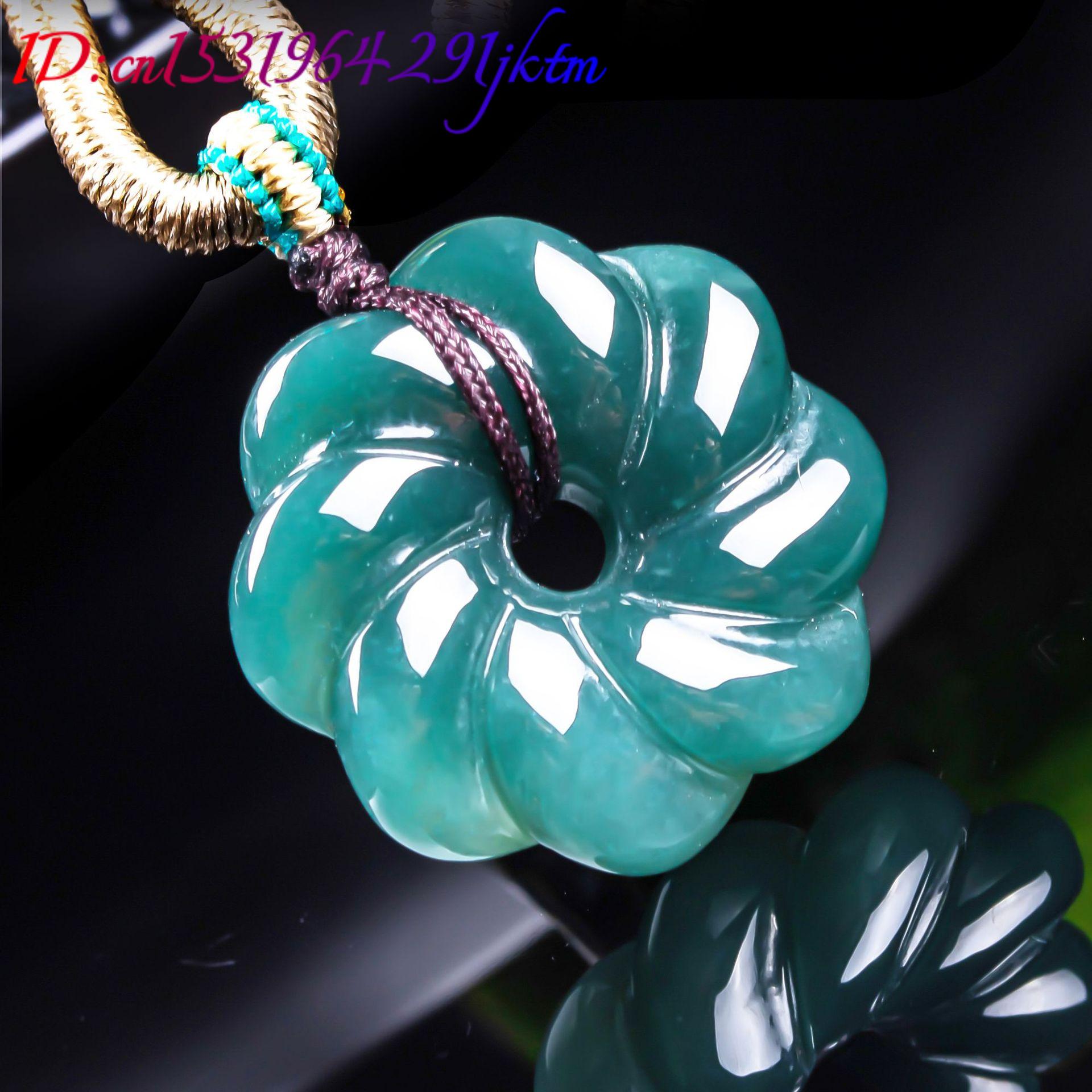 Collier avec pendentif en jade - Jewelry & Watches Sp Z Oo Opinie avis et prix