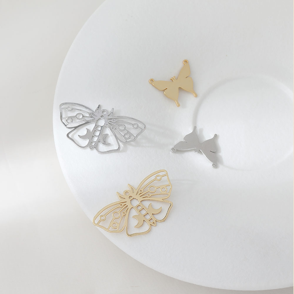Feuille plaquée or 14K, Surfac - Butterfly Pendant Necklace avis et prix